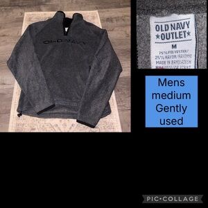 Old Navy mens pullover size medium